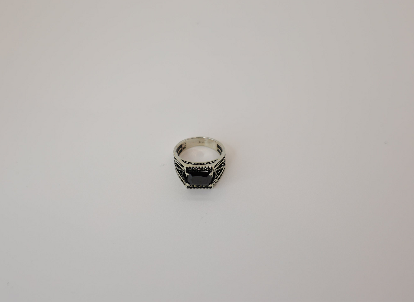 Zwarte Koning Ring