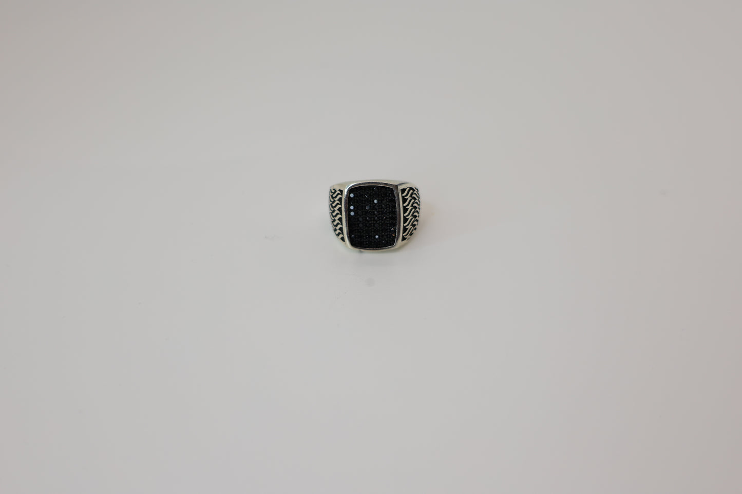 Zwarte Elite Ring