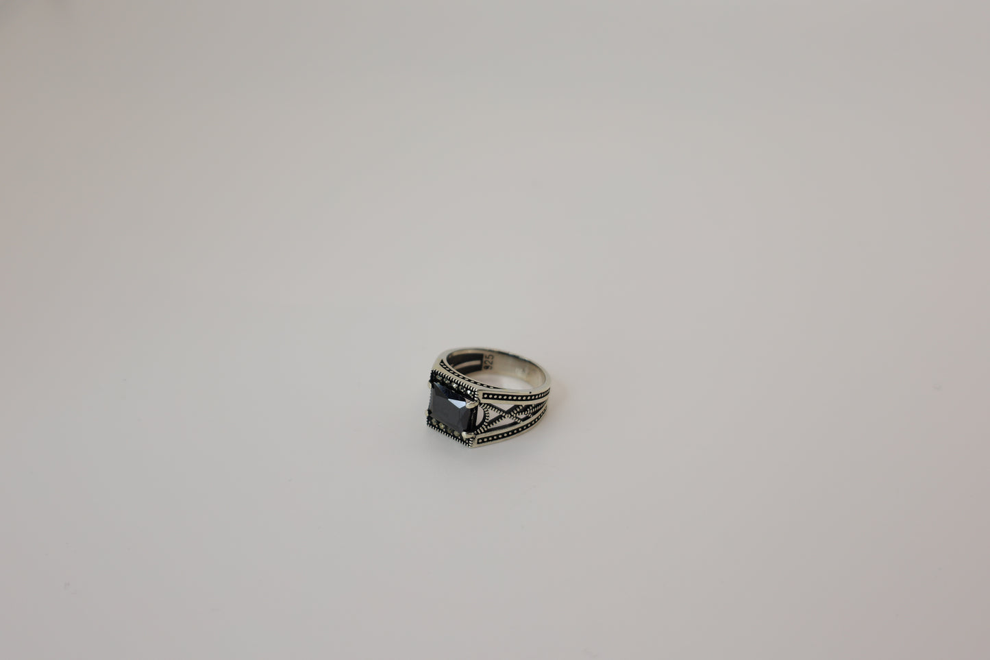 Zwarte Koning Ring