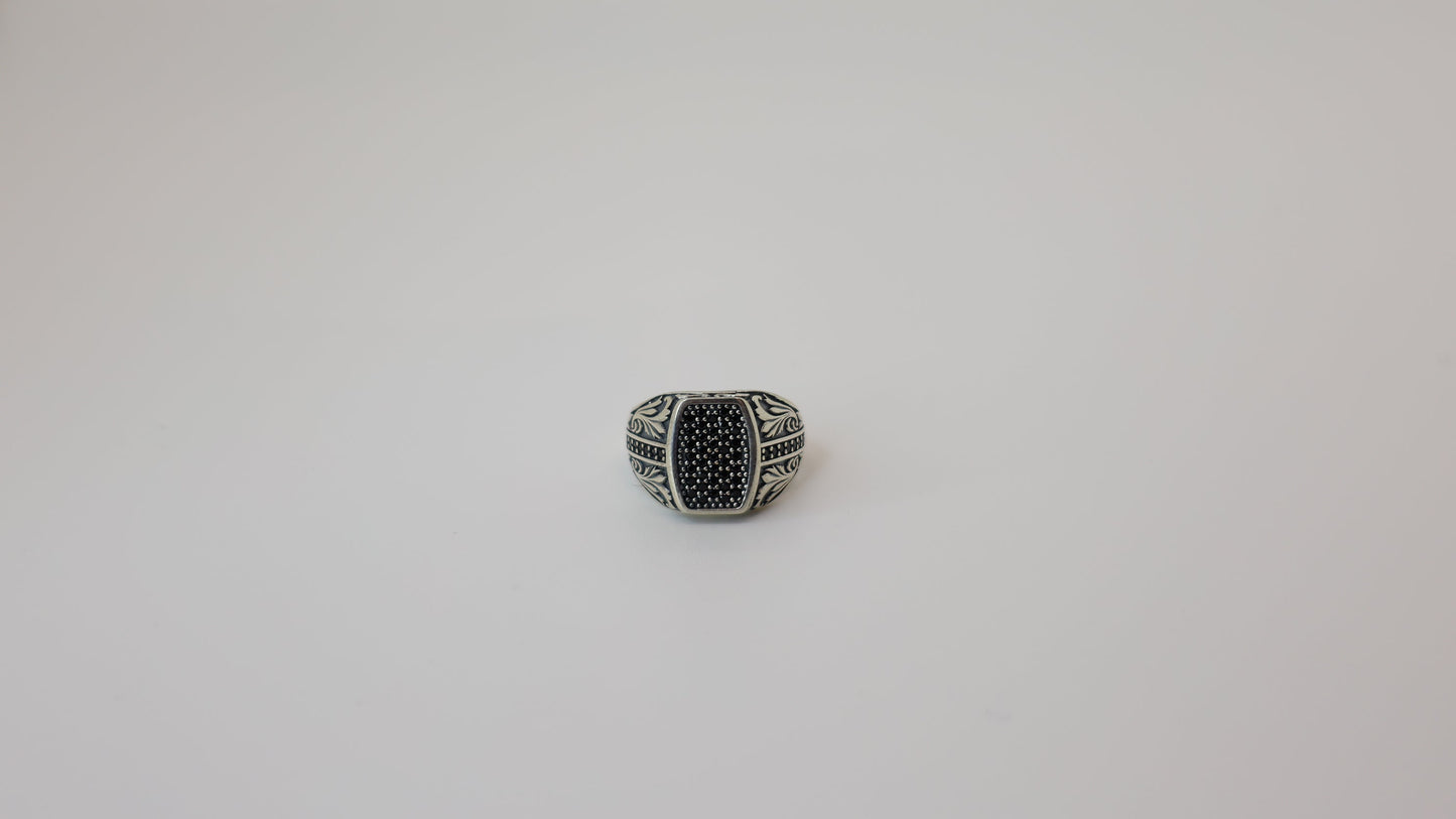 Zwarte Kroon Ring