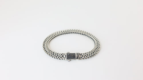 Zilveren pijl armband